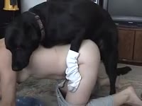 Naked slut got fucked in intense dog sex